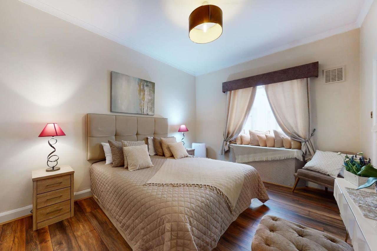 Park Lane Apartments/Shaw House Лондон Экстерьер фото