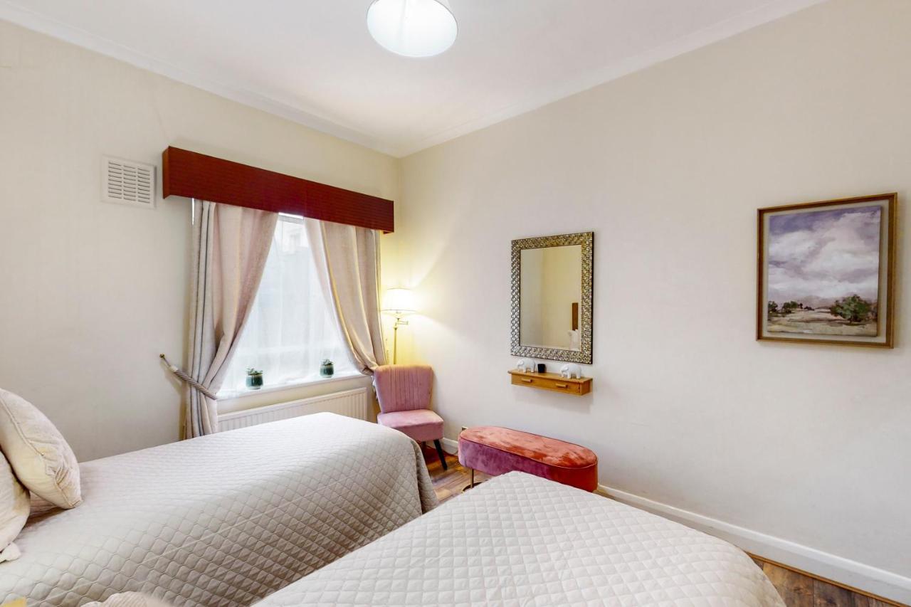 Park Lane Apartments/Shaw House Лондон Экстерьер фото