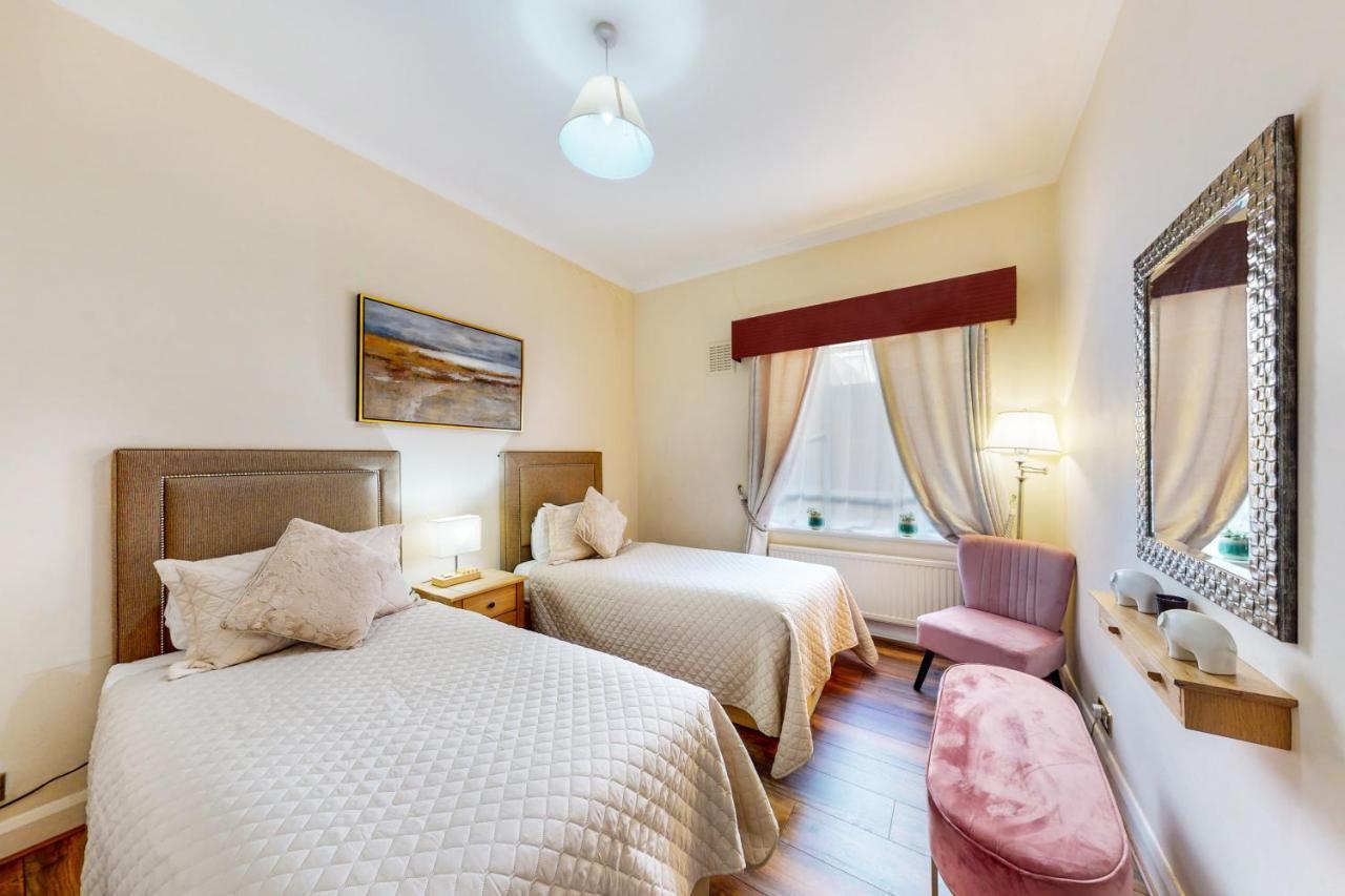 Park Lane Apartments/Shaw House Лондон Экстерьер фото